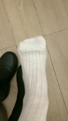 图片[5]_【陈墨瞳】偷闻袜子被发现后_绳艺资源网